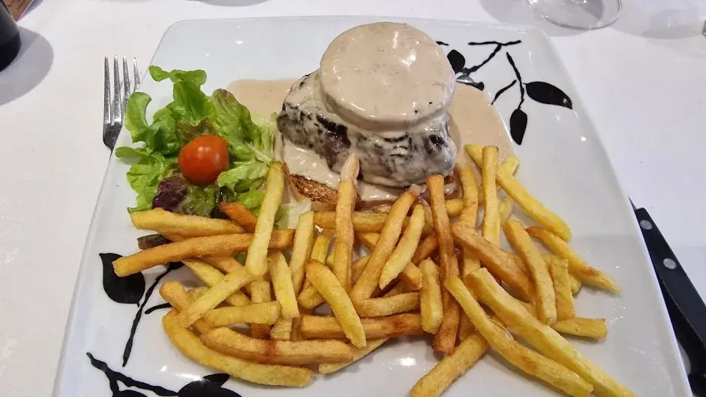 antonio ferrao_La Fontaine_Bernay_review