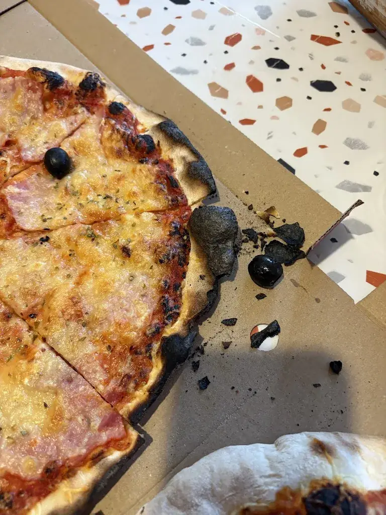 Pizza Foly's restaurant in Gannat