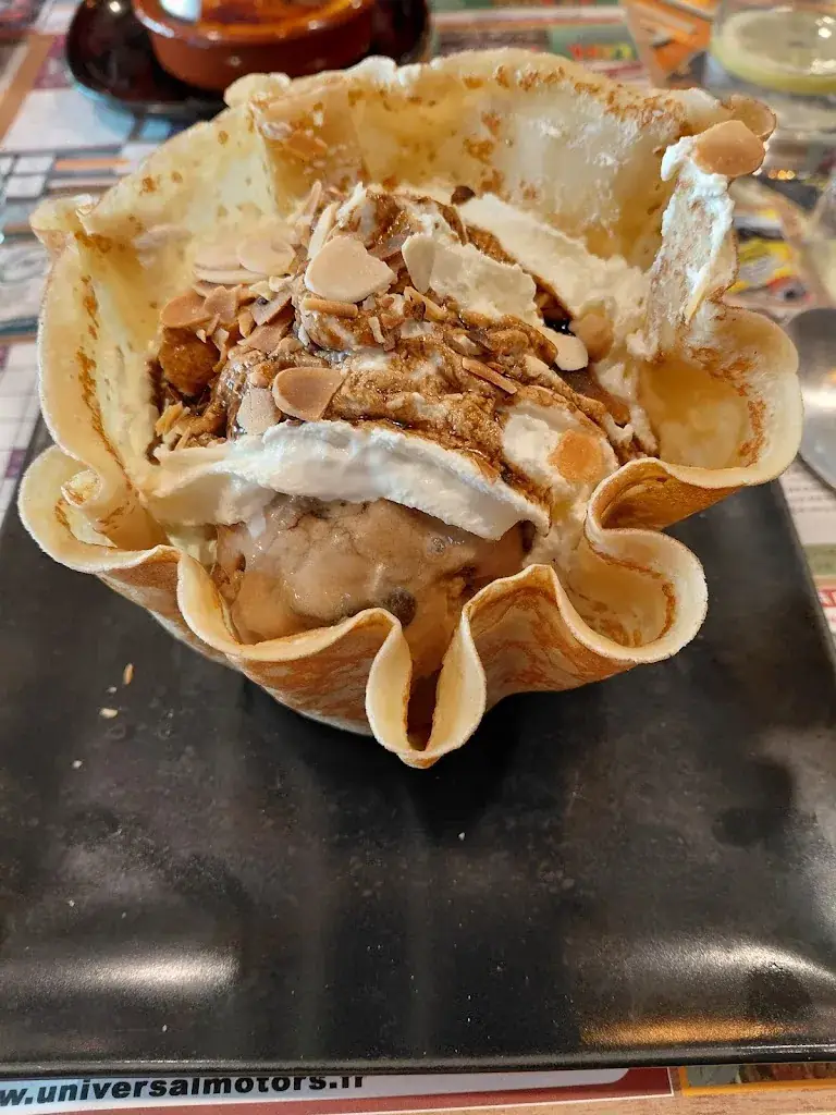 Virgile Hurvois_La Crêpe Dans le BEC_Menneval_review