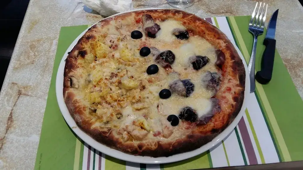 Menu_Pizza Conda_Gannat_image_9