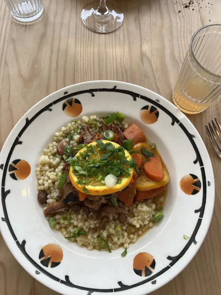 L'ordonnance_Lisieux_slider_image_3