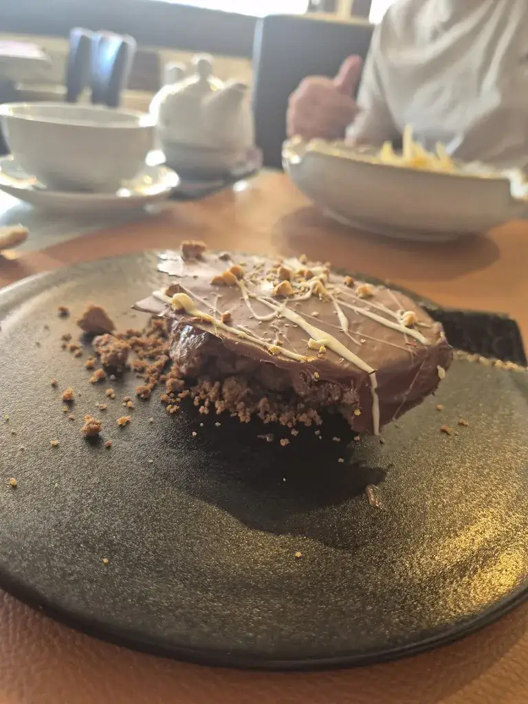 Camille Riviere_L'impromptu_Lisieux_review