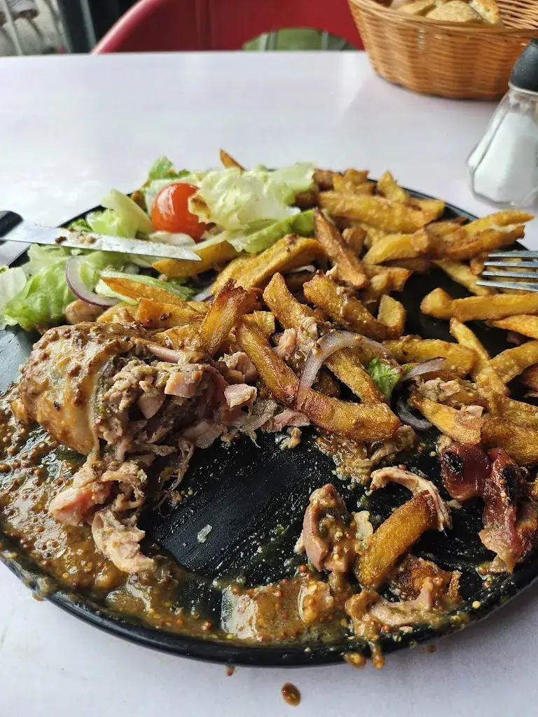 JM S_L' Étape_Lisieux_review