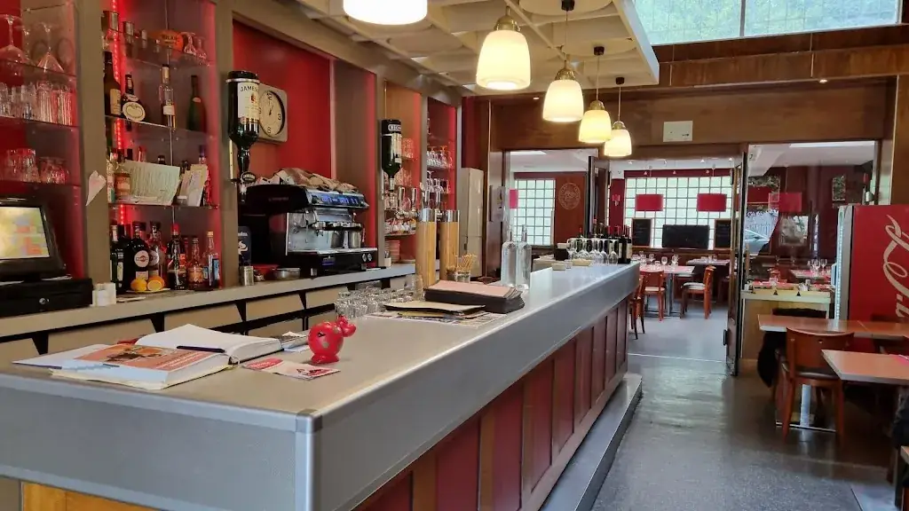 Café de la Basilique_Lisieux_slider_image_1