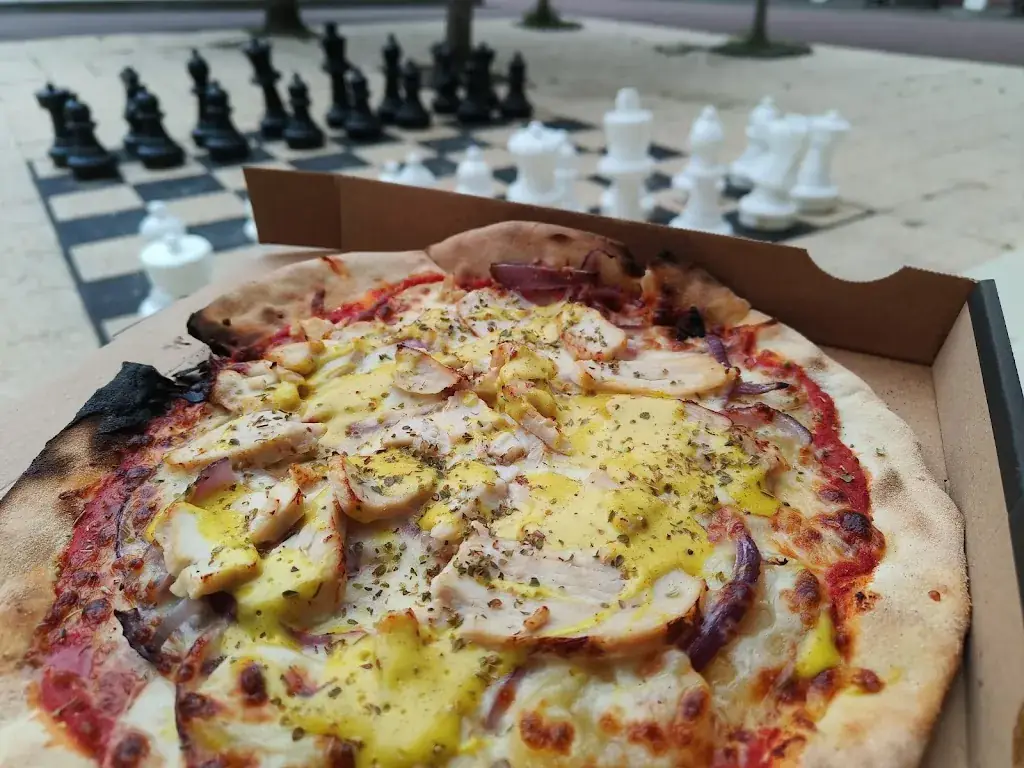 Le Borsalino restaurant in Lisieux