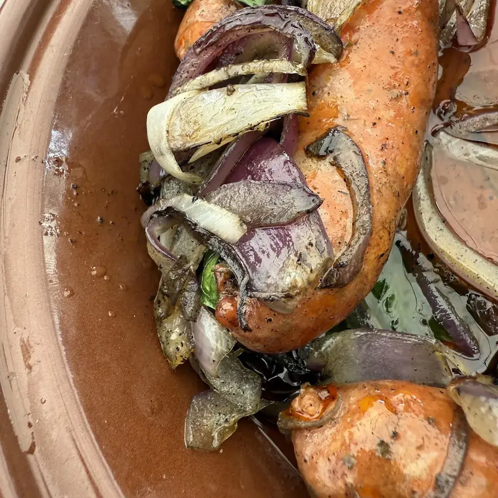 Eva Noub_Goutu_Lisieux_review