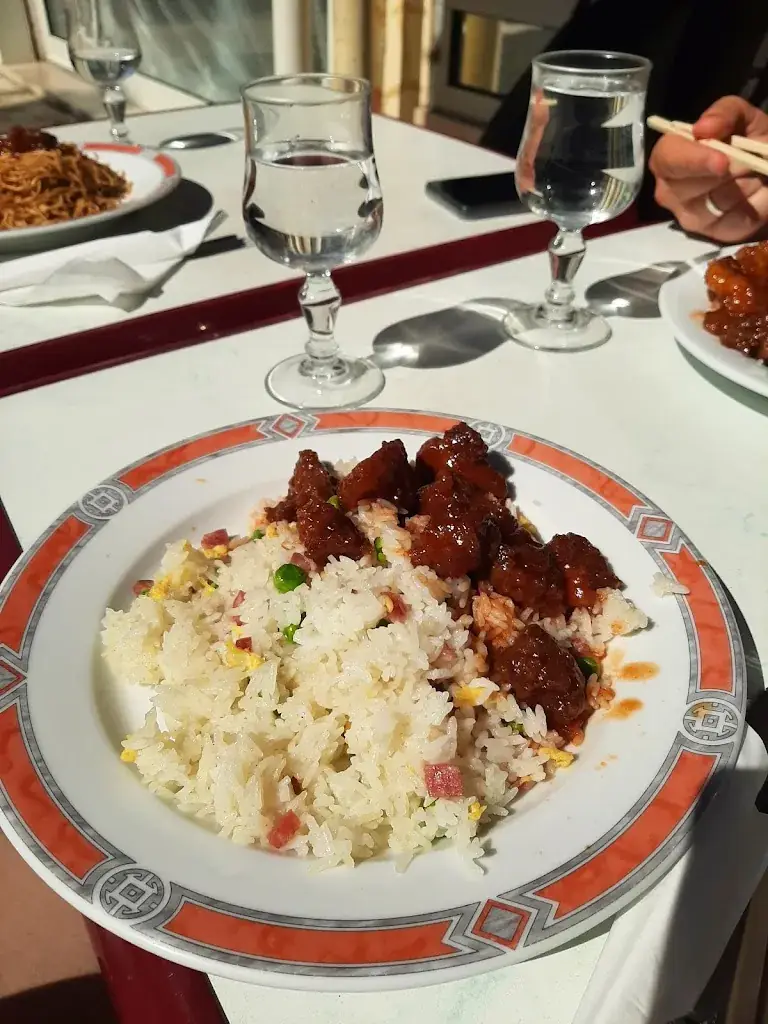 Délices d'Asie Restaurant in Lisieux