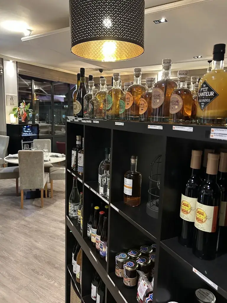 Le Restaurant @ Hôtel Restaurant Logis La Coupe D'or Lisieux restaurant in Lisieux