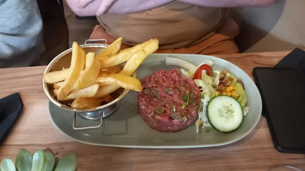 RedStoneMatt_Le Cohibar_Beuzeville_review