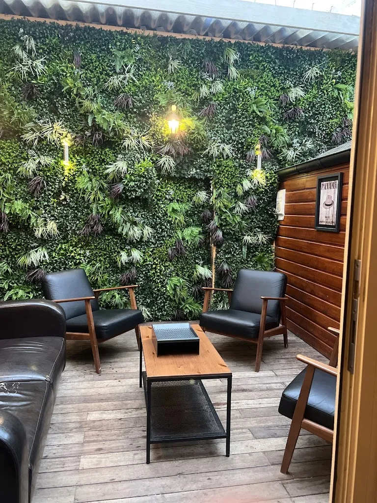 Le Cohibar restaurant in Beuzeville