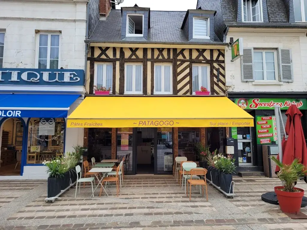 Patagogo_Beuzeville_slider_image_1