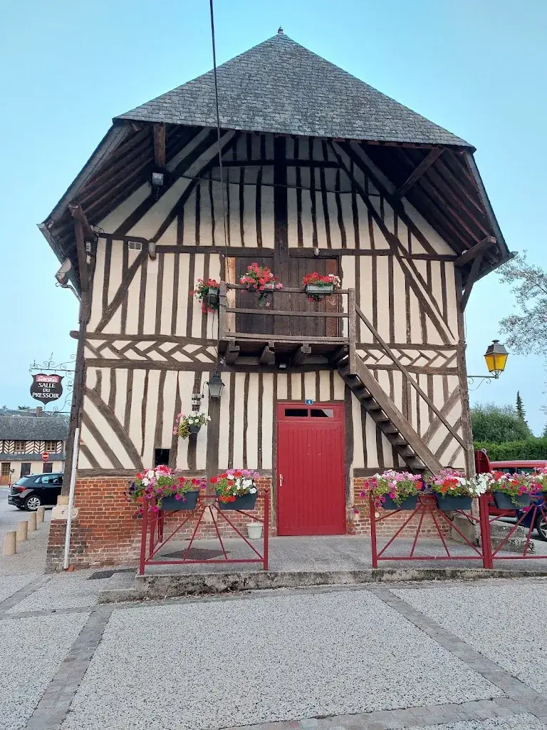 La Picota_Bonneville-la-Louvet_slider_image_2