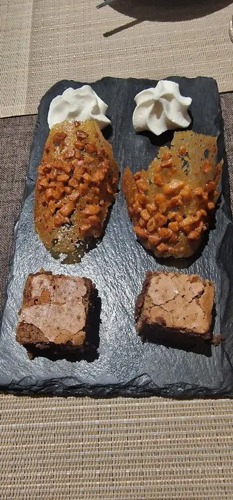 Ricardo Santos_Restaurant l'EVEREST à Firminy_Firminy_review