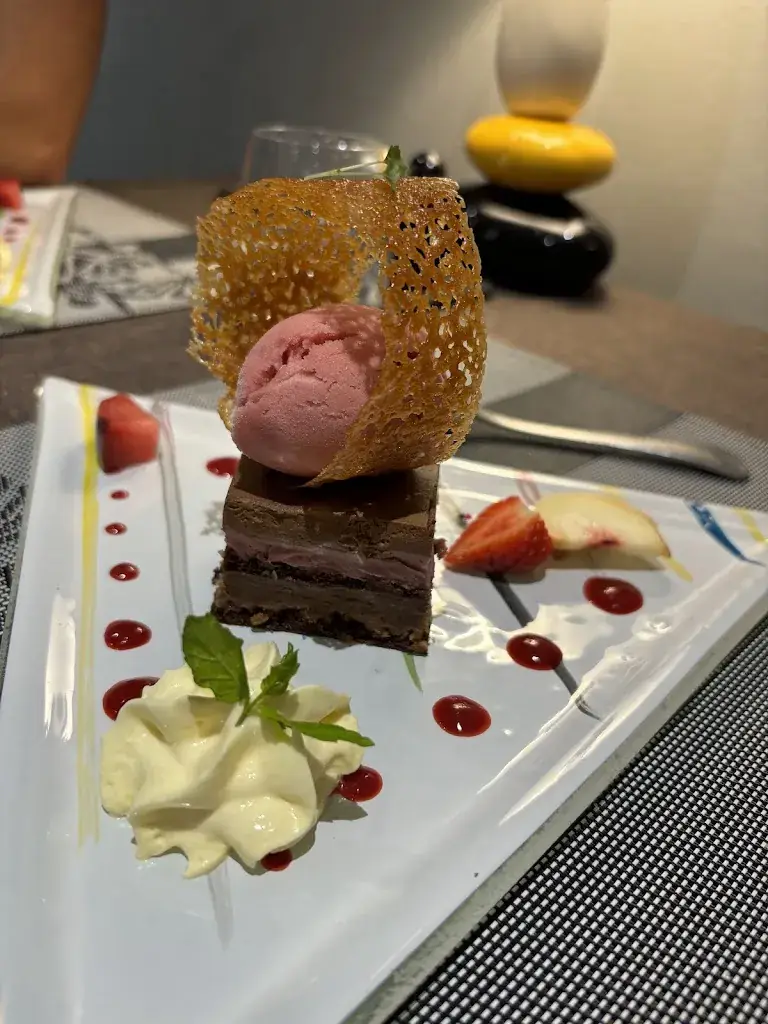 Restaurant l'EVEREST à Firminy_Firminy_slider_image_3