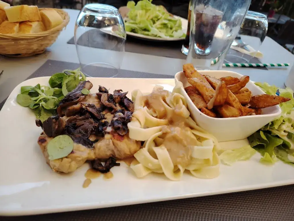 Au Rendez-Vous _Gisors_slider_image_2