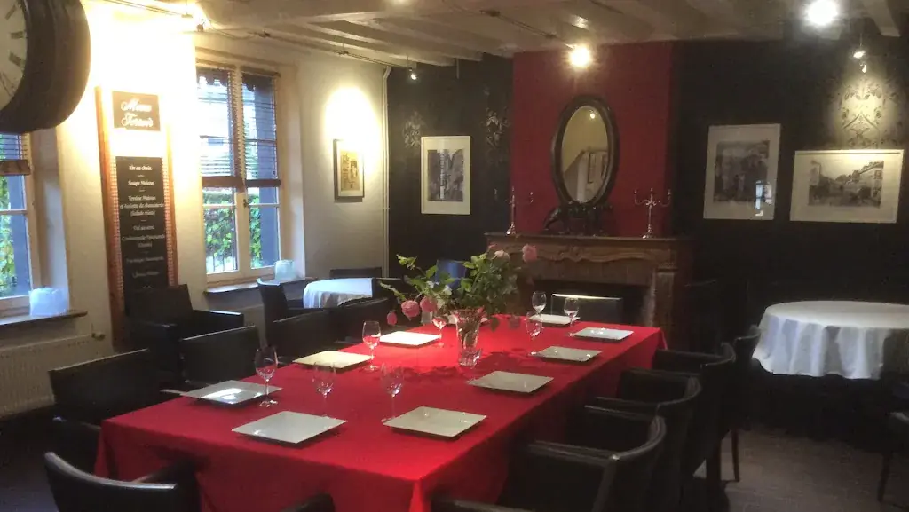 le monarque restaurant in Gisors