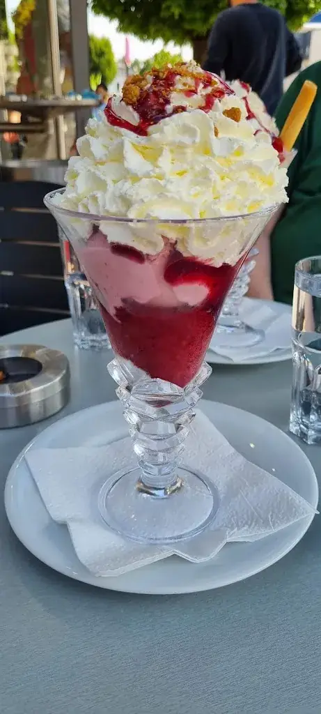 Frank_Brasserie de l'Etoile Bar_Gisors_review