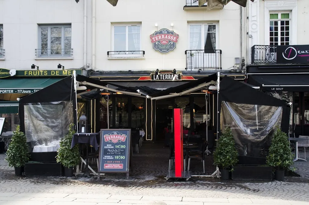 La Terrasse_Rouen_slider_image_1