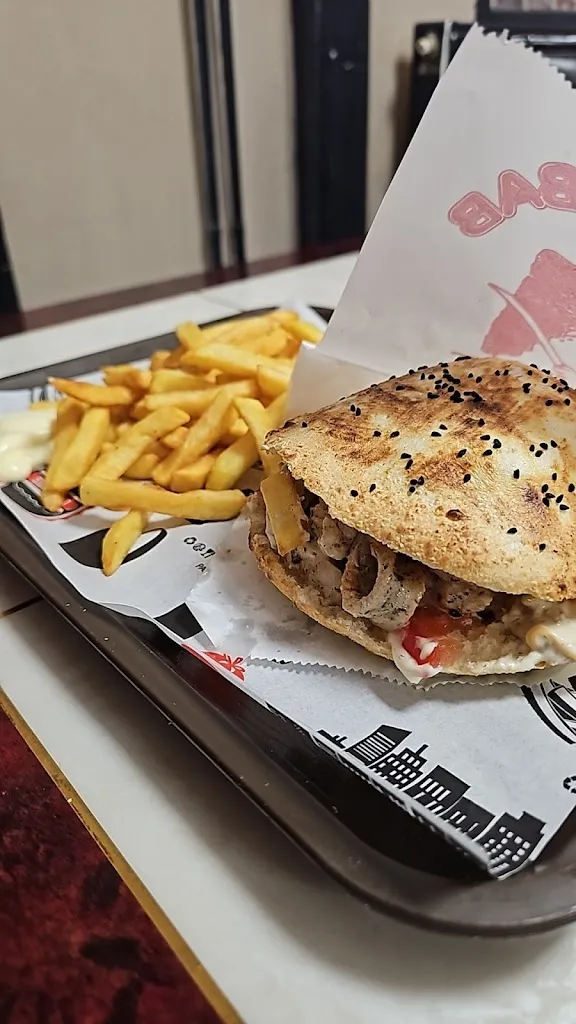 Le B76 restaurant in Bihorel