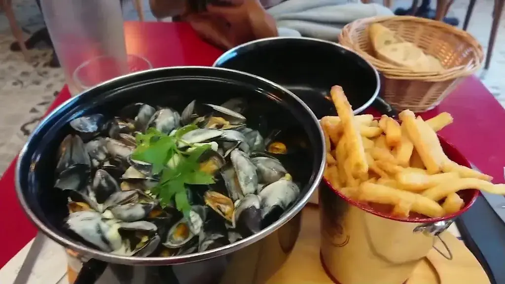 Le Neptune_Agon-Coutainville_slider_image_2