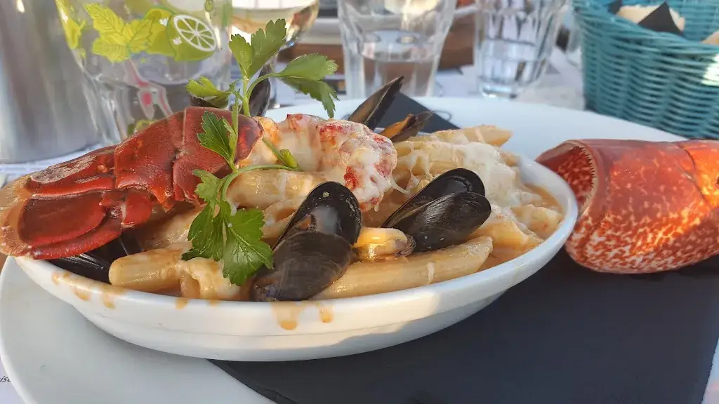 Le Neptune_Agon-Coutainville_slider_image_3