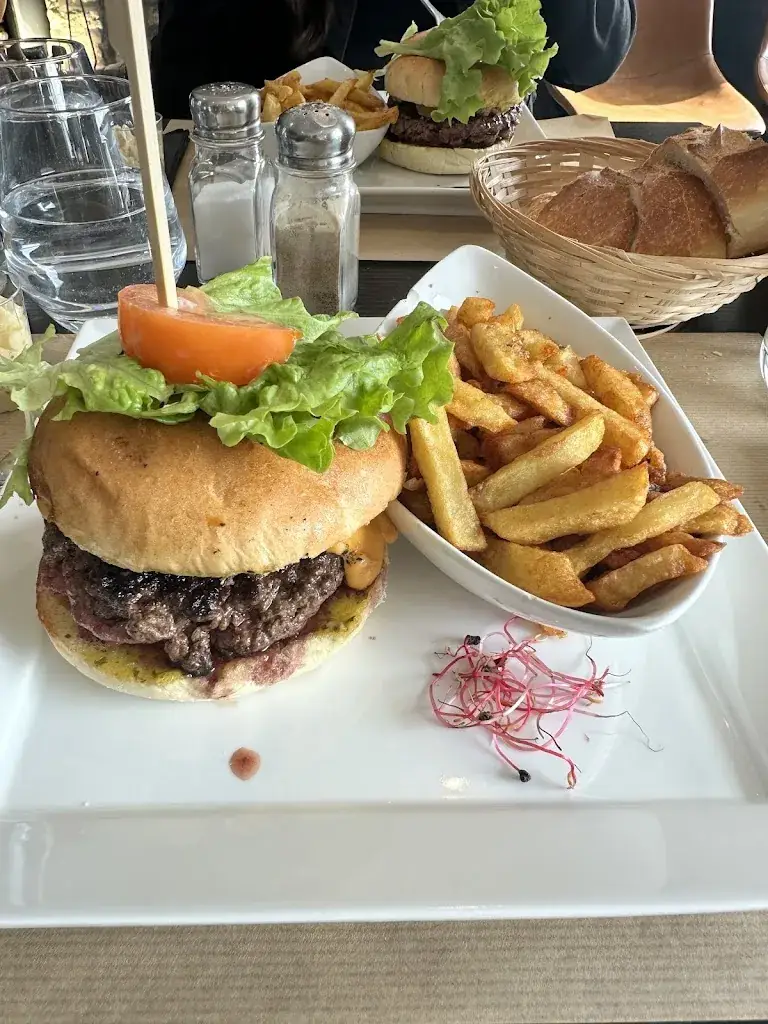 Alan Neuville_Le Boss_Boos_reseña