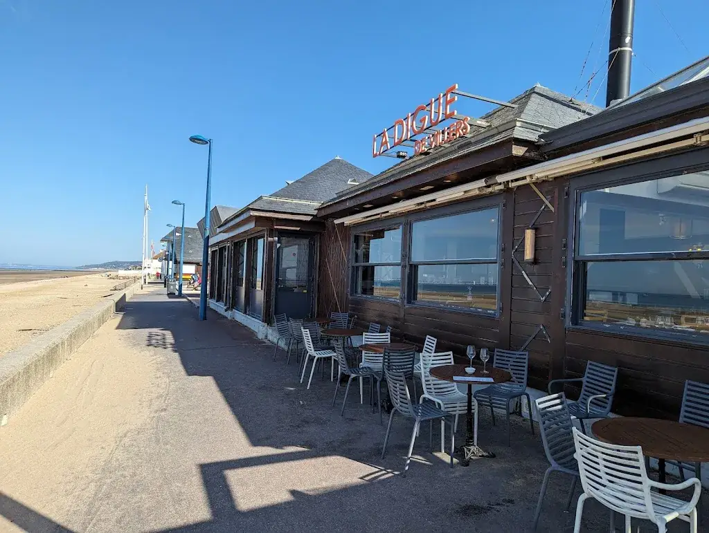 La Digue de Villers_Villers-sur-Mer_slider_image_1