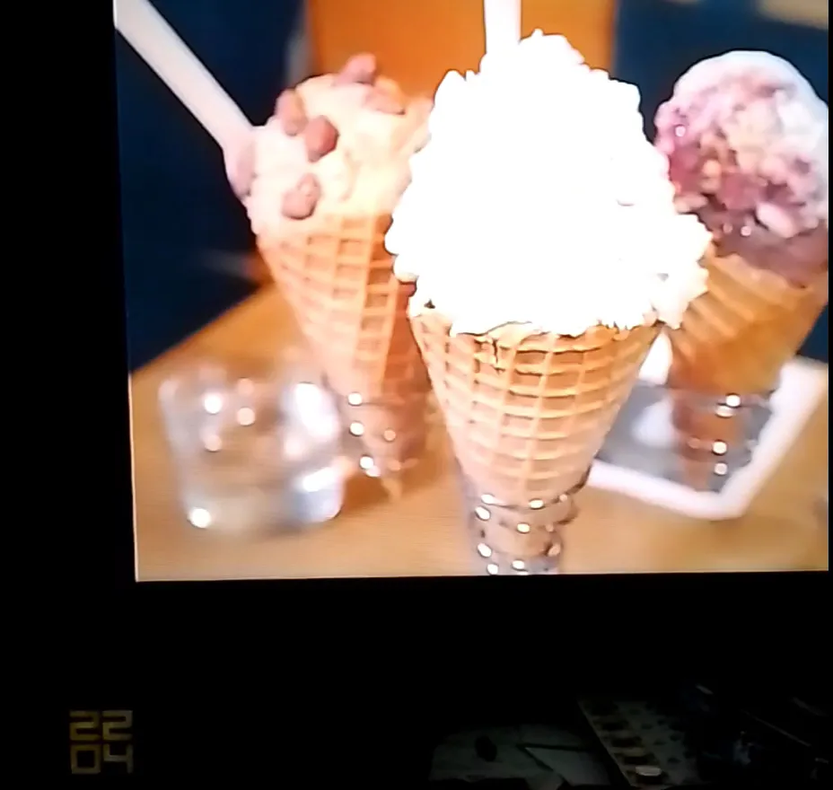 Glaces Moustache-Artisan Glacier_Blonville-sur-Mer_slider_image_2