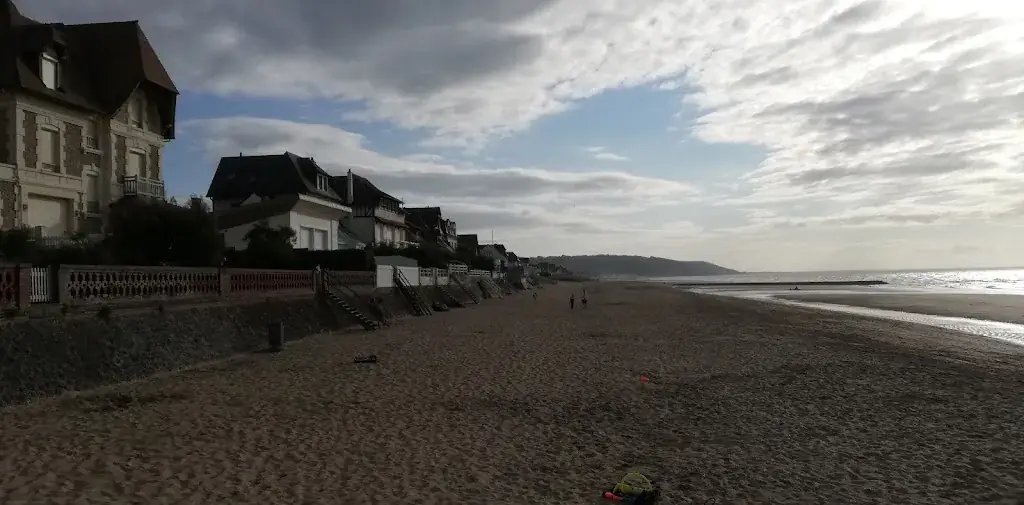 mathieu ramond_Plage de Blonville-sur-Mer_Blonville-sur-Mer_review