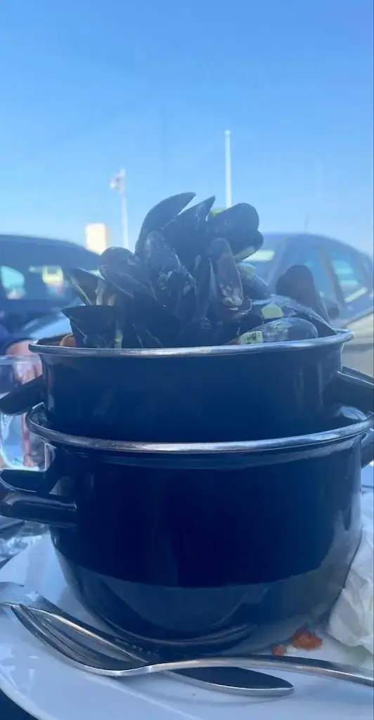 Mohamed Najem_Le Mermoz_Villers-sur-Mer_review