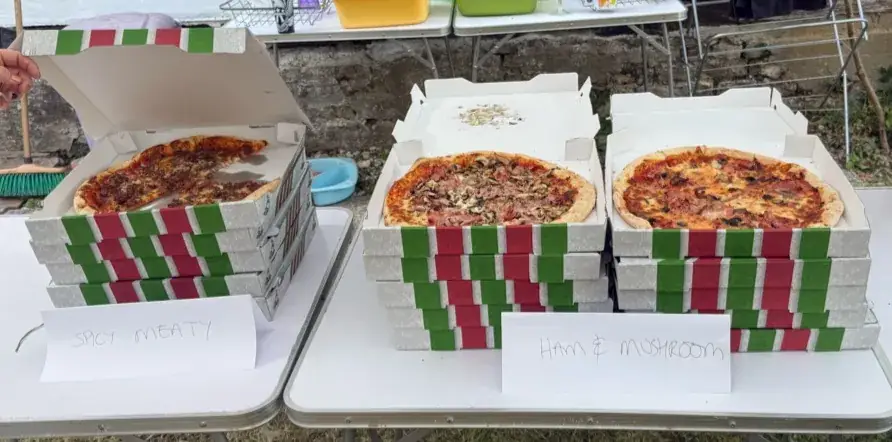 Chris Murphy_PIZZA VILLAGE- Bosc-Le-Hard_Bosc-le-Hard_review