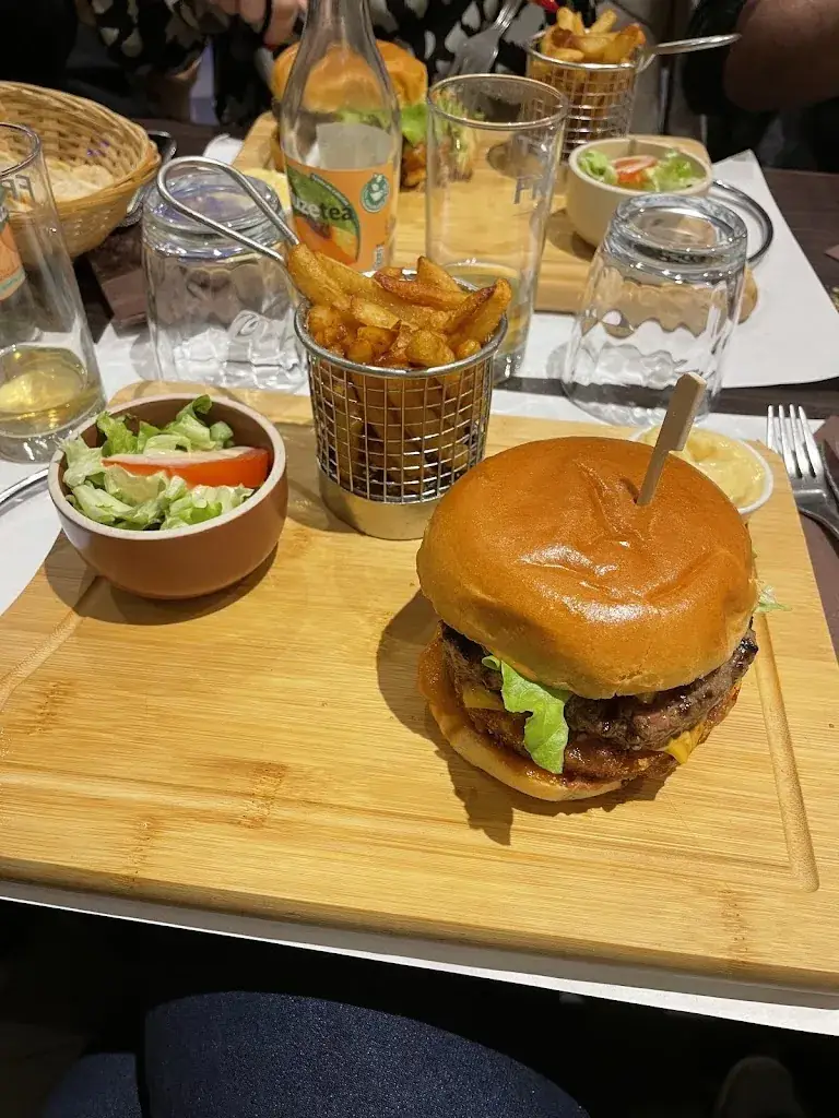 clara lasnier_Le Rendez-vous_Bolbec_review