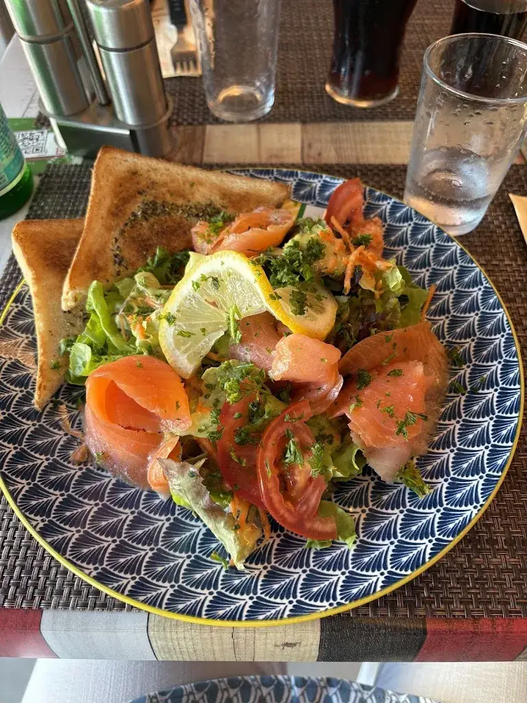 Susanne Johnsson_Hôtel Brasserie Pizzeria Le Carnot_Bolbec_review