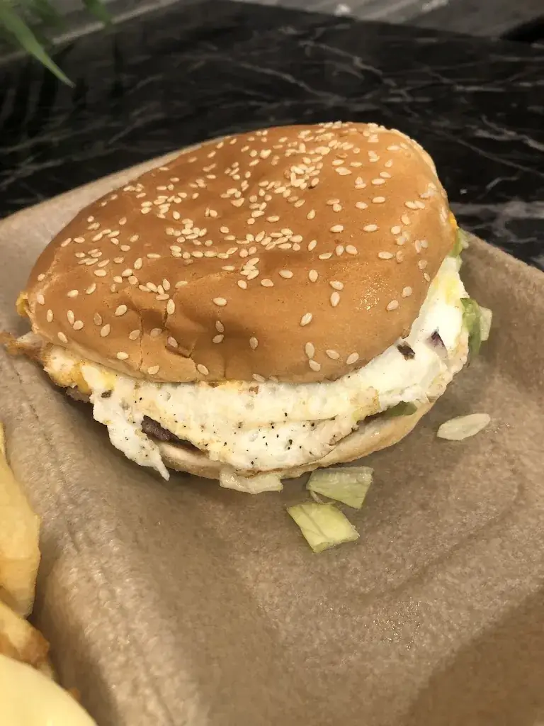 Nolan Lemonnier_p&b spot_Bolbec_review