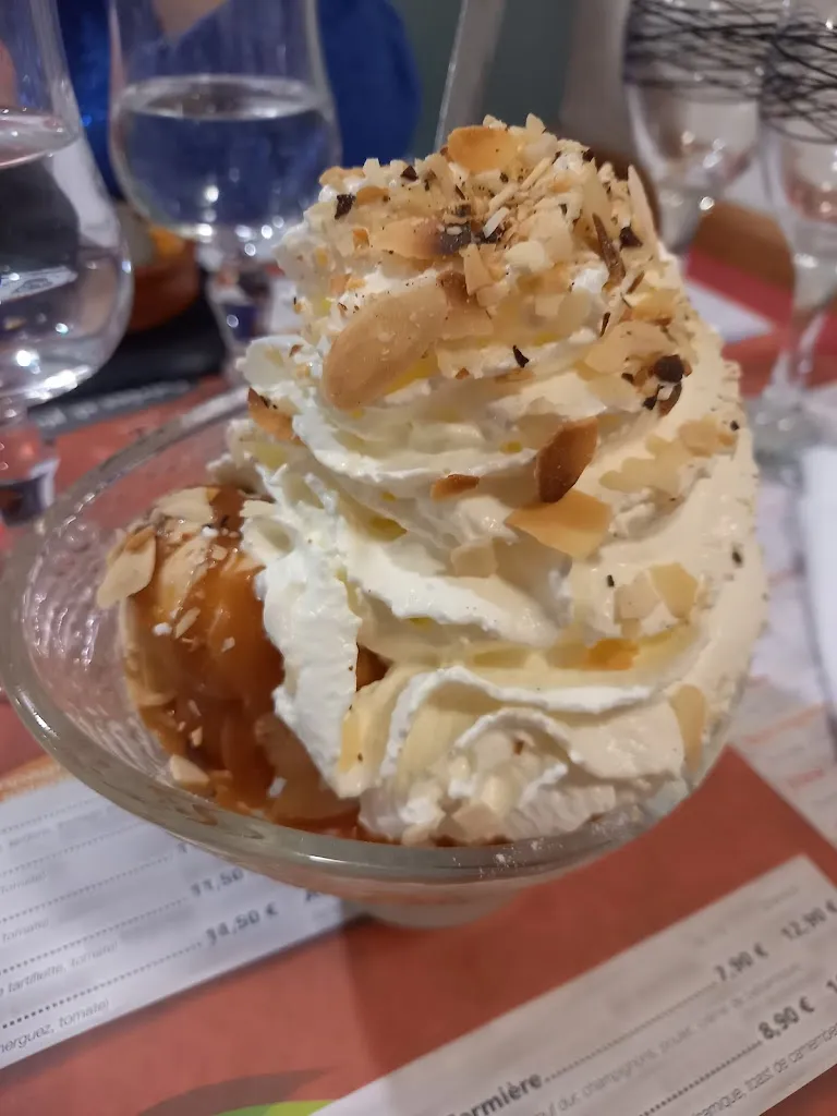 Pizzeria del pierrot_Bourth_slider_image_2