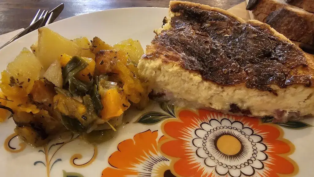 Mike Gifford_Le p'tit salon_Bourg-Achard_review