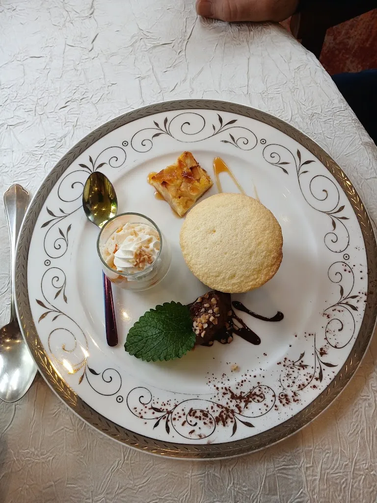 jean marc Rivalan_L'Amandier_Bourg-Achard_review