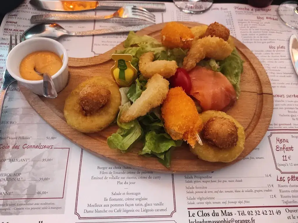 Léa Patin_Le Clos du Mas_Bourg-Achard_review