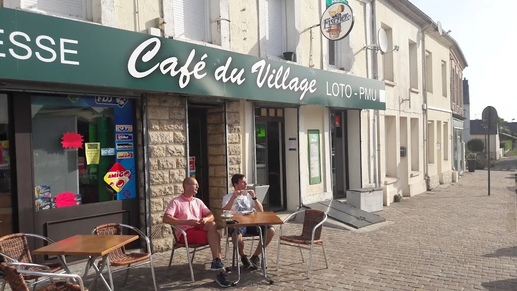 café du village restaurant in Bréauté