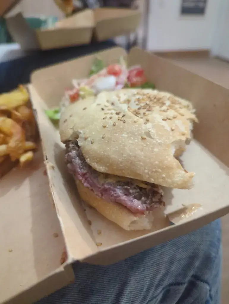 Hadrien Vangermee_Brecey Kebab House_Brécey_review