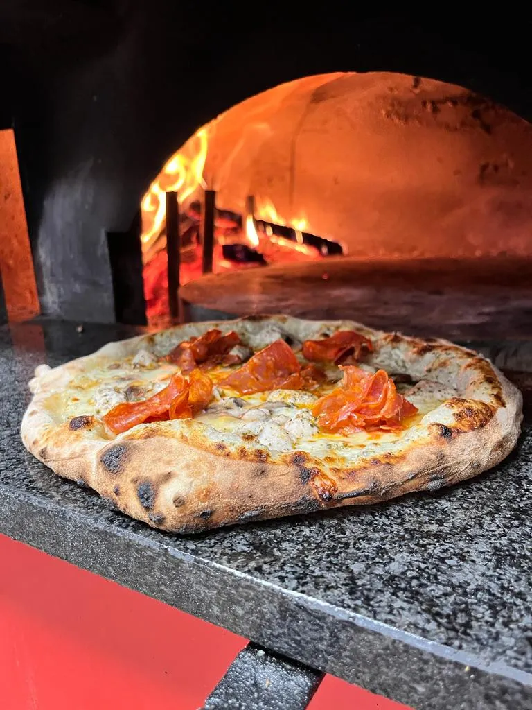 Mpizza_Bretteville-sur-Odon_slider_image_3