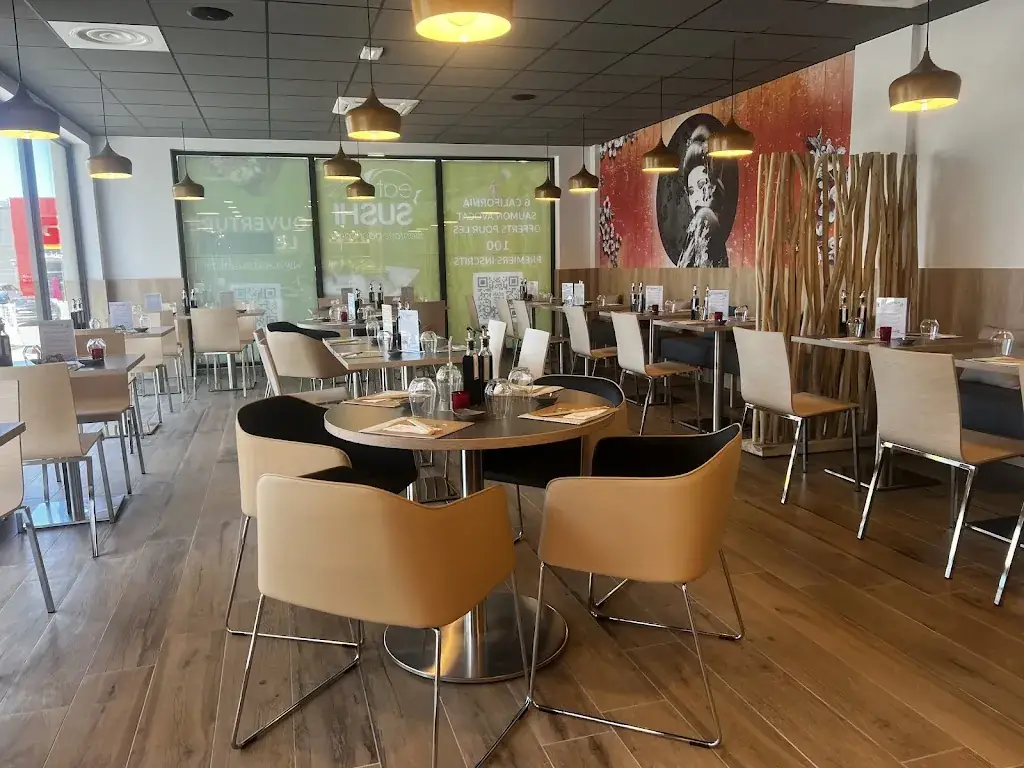 Eatsushi Firminy_Firminy_slider_image_3