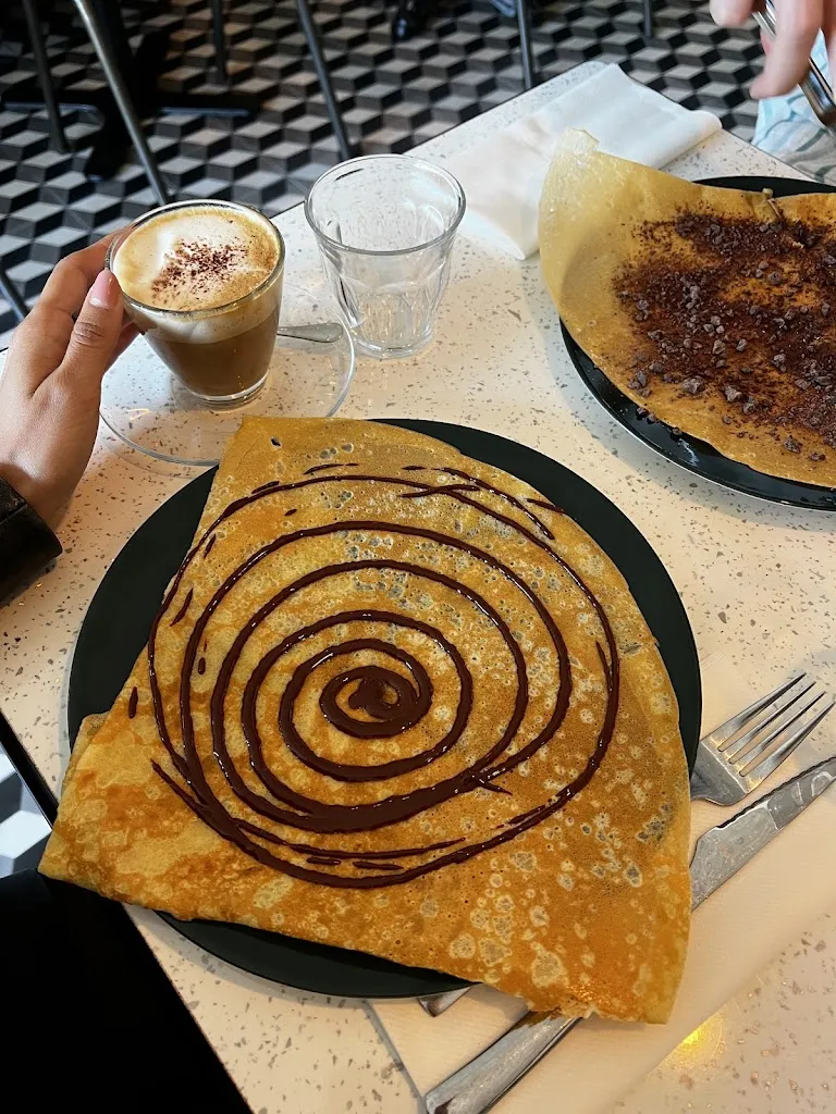 Nika K_Tapioca Crêperie Café_Mue_recensione