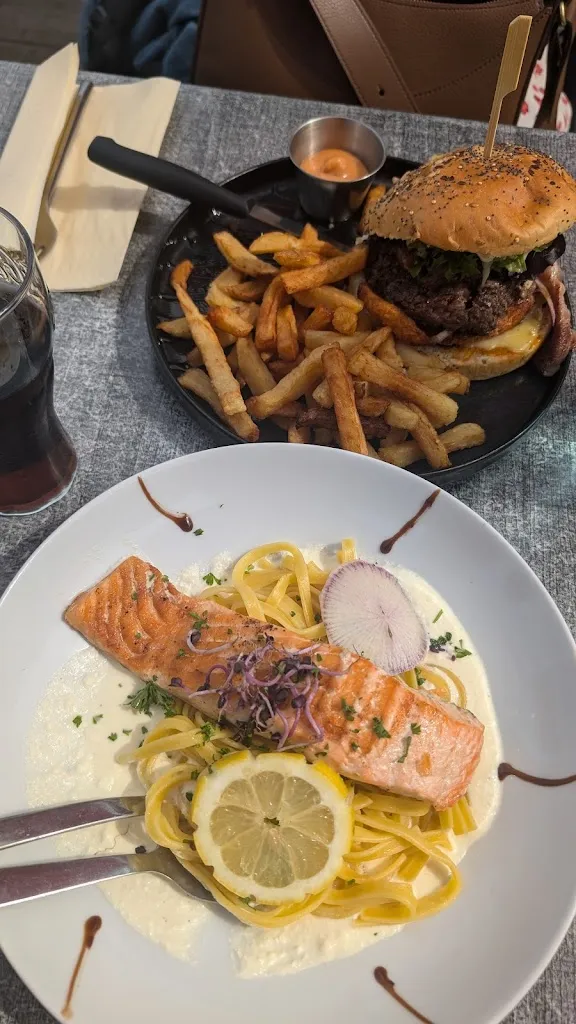 Ahmadreza Ghorbani_La Cave du Salut_Fécamp_review