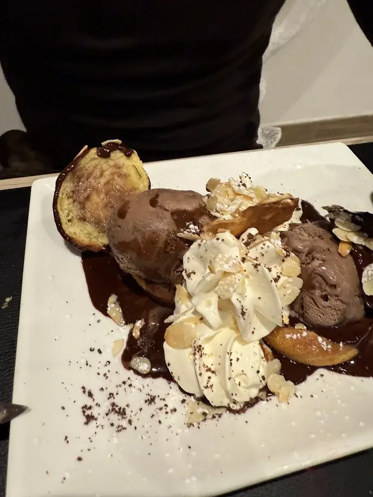 Le 98_Breteuil_slider_image_3