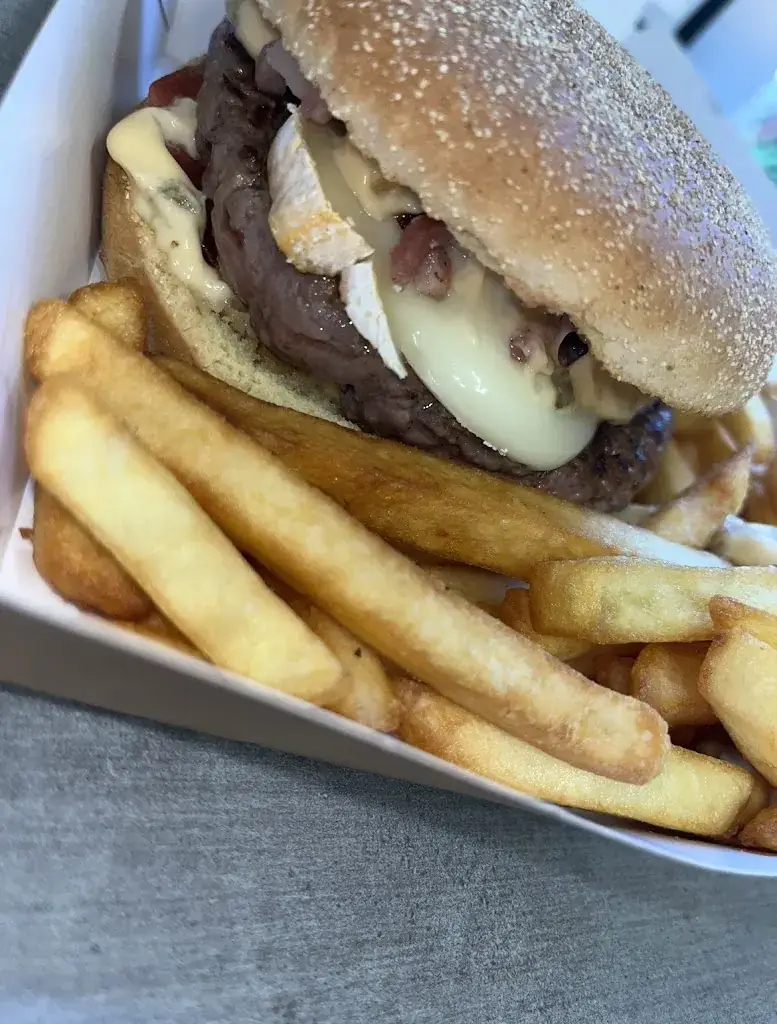 La Mama_Breteuil_slider_image_2