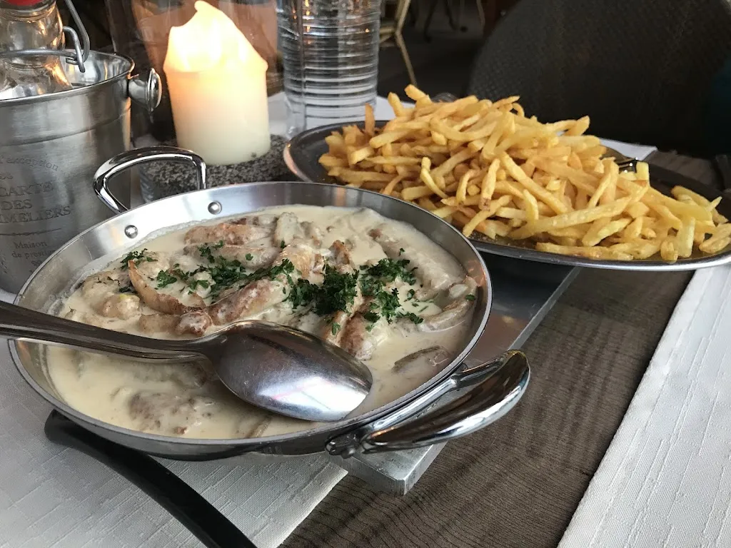 Eugene Bugrim_Le Goeland_Anthy-sur-Léman_review