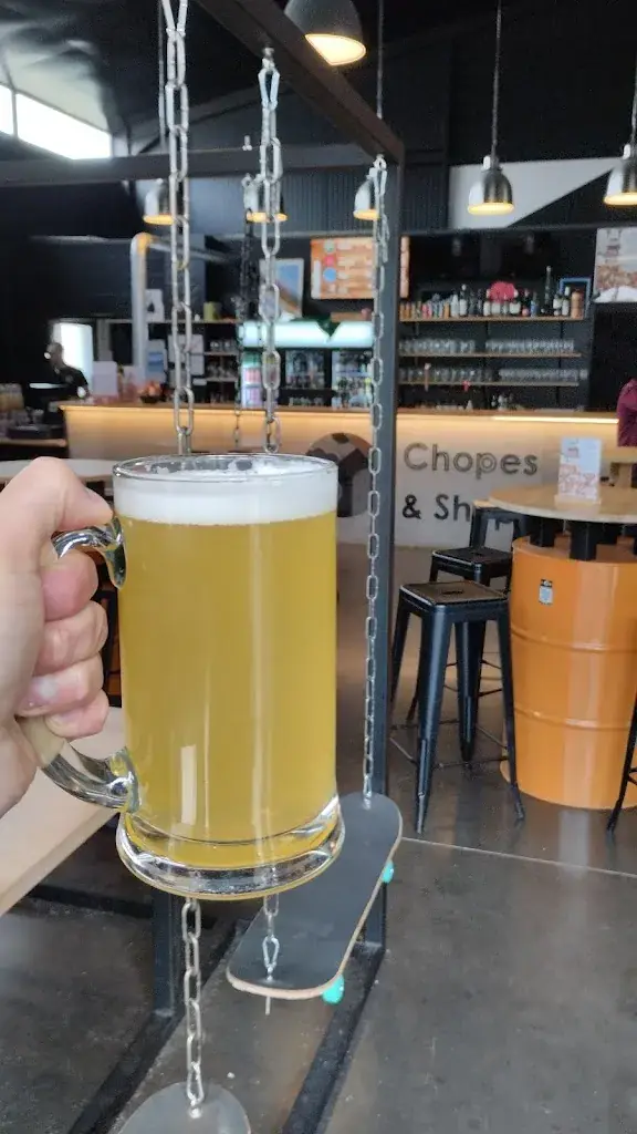 Jeremie Estragnat_Chopes & Shop - Bar et cave à bières_Firminy_review