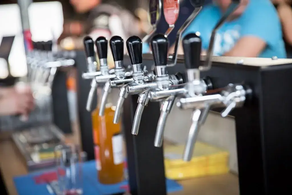 Chopes & Shop - Bar et cave à bières_Firminy_slider_image_2