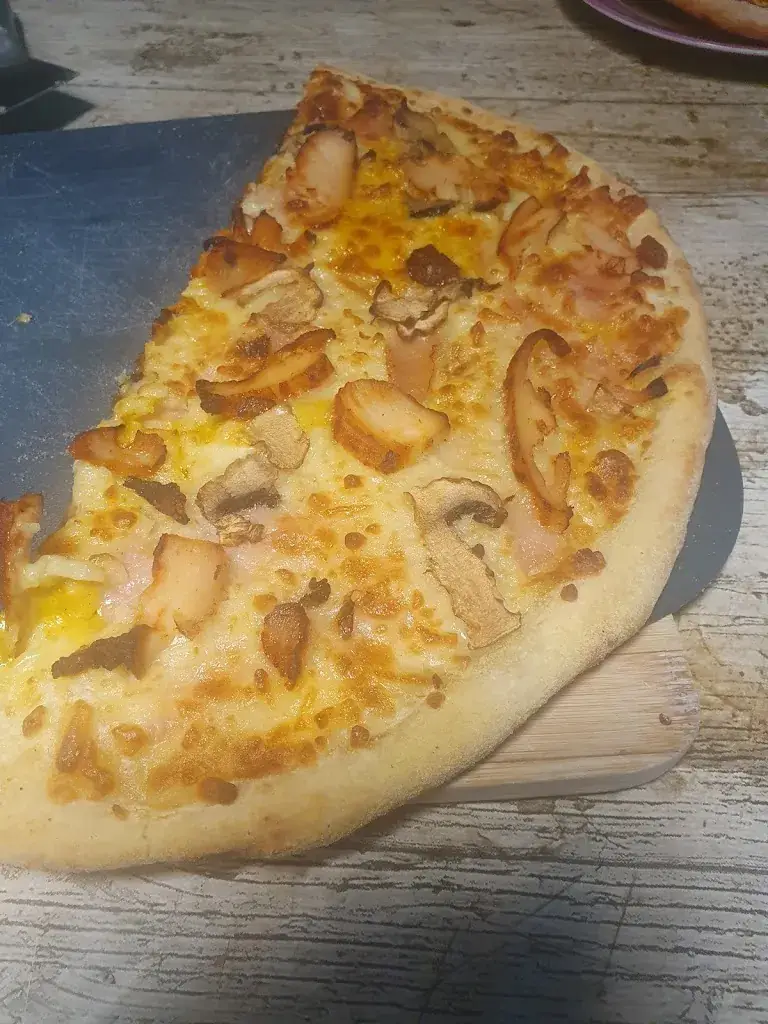 7 Pizza_Breteuil_slider_image_2